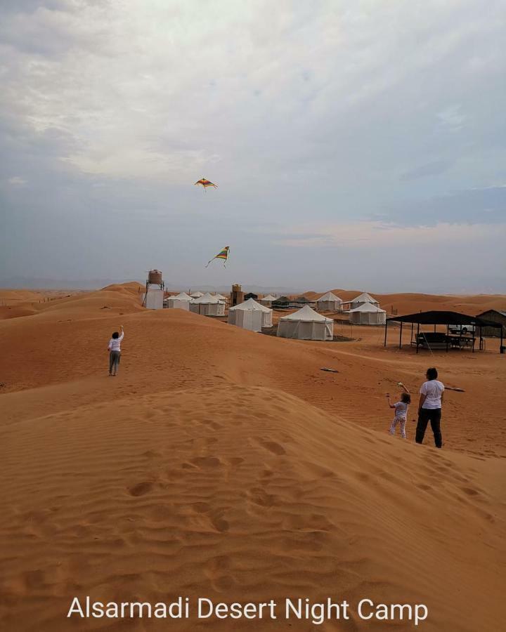 Alsarmadi Desert Camp Shāhiq Zewnętrze zdjęcie