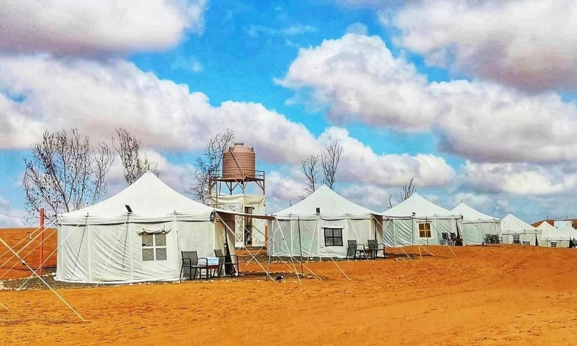 Alsarmadi Desert Camp Shāhiq Zewnętrze zdjęcie