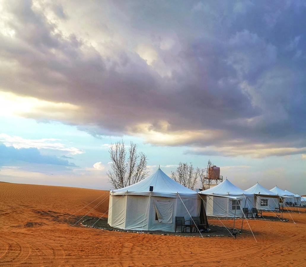 Alsarmadi Desert Camp Shāhiq Zewnętrze zdjęcie